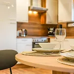 Bala House מלון דירות 3*